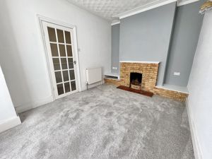 Lounge- click for photo gallery